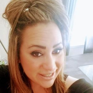 Meet your Posher, Valerie